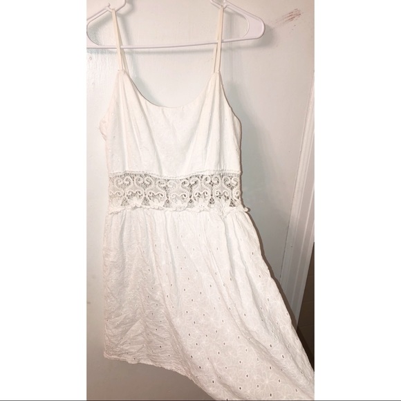 White Spring Dress - Picture 3 of 3